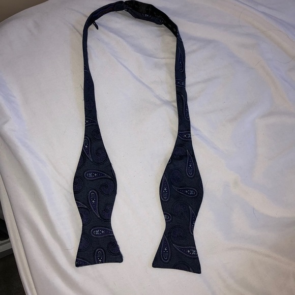 Mens bow tie - Picture 2 of 2